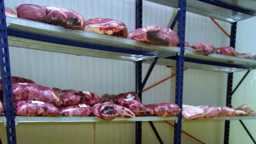Piezas de carne preparadas en mataderos.