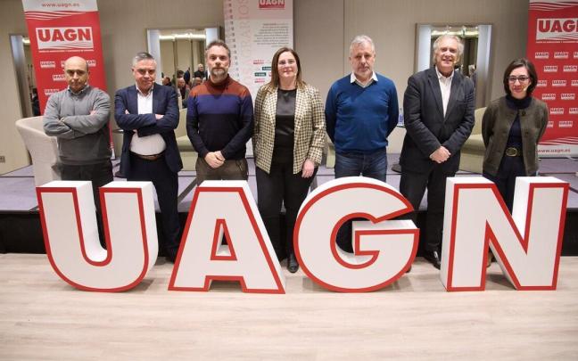(I-d) Rubén Palacios, Ignacio Sánchez Rodríguez, Iñaki Mendioroz, Begoña Liberal, Félix Bariáin, Ignacio López García-Asenjo y Elisa Plumed, antes de la jornada.