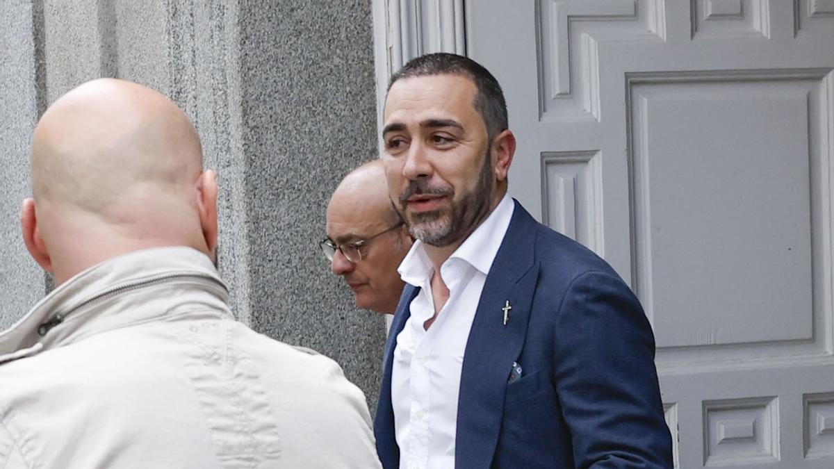 Aldama a la salida del Tribunal Supremo.