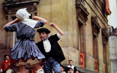 Carteles de Fiestas de Araba publicados en Photoaraba por el Archivo de Álava. 