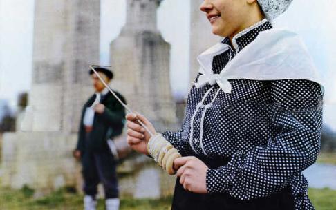 Carteles de Fiestas de Araba publicados en Photoaraba por el Archivo de Álava. 
