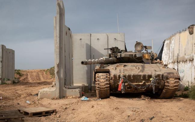Un tanque israelí, cerca de la frontera con el Líbano.