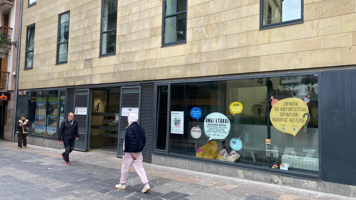 Servicio de Atención Ciudadana de Zarautz en Kale Nagusia.