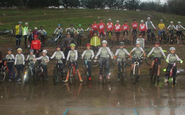 La canteria oñatiarra el lunes durante la presentación oficial del nuevo circuito de entrenamiento.