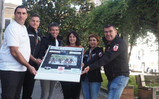 Organizadores y patrocinadores, en la presentación de la prueba de ciclocross del próximo 8 de noviembre.