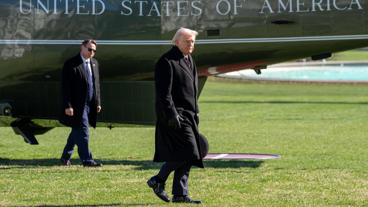 Trump, dirigiéndose a la Casa Blanca.