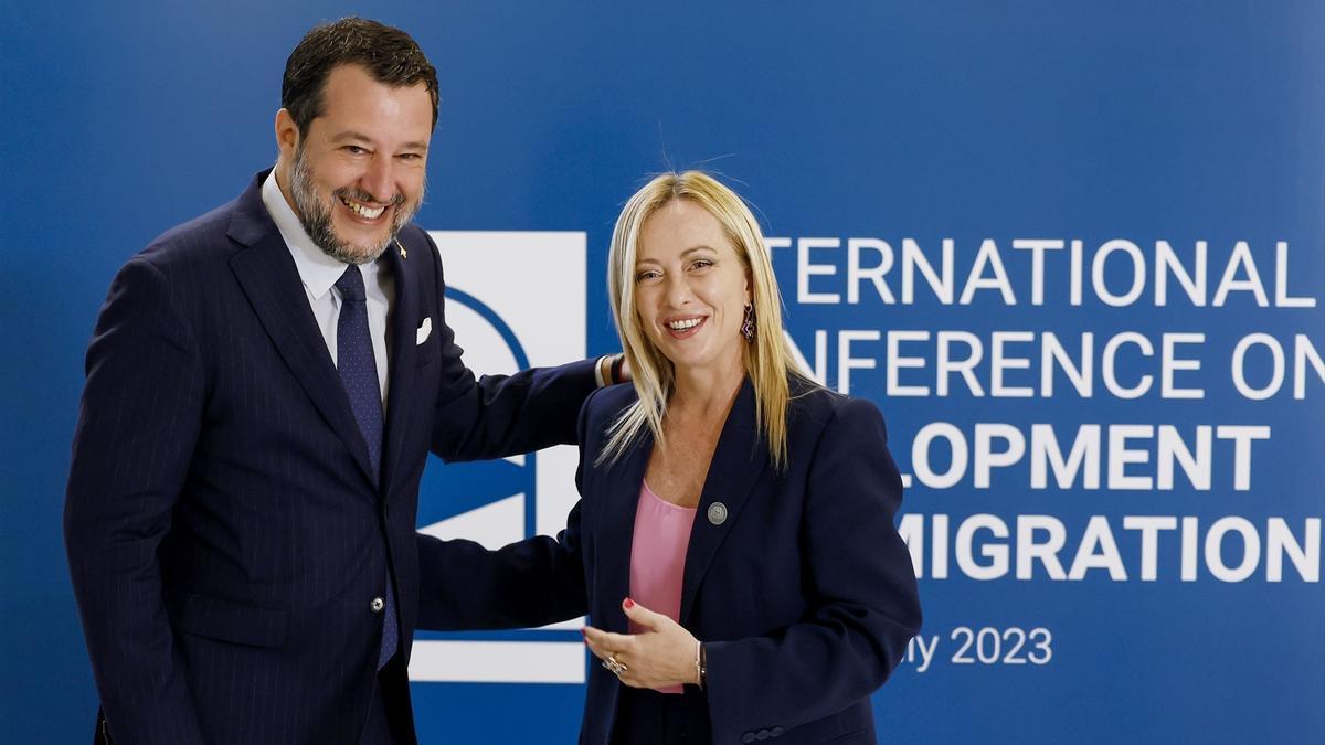 Matteo Meloni, vicepresidente de Italia, junto a la primera ministra Giorgia Meloni