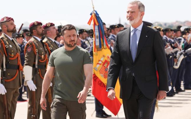 Zelenski, junto a Felipe VI en su anterior visita a España.