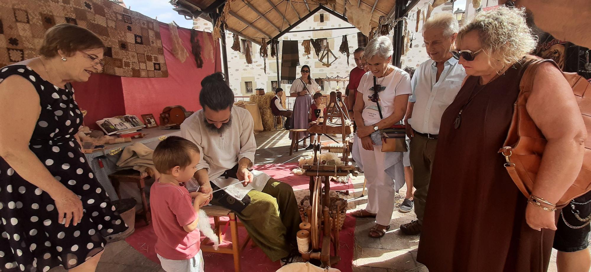 Taller de hilado de lana de oveja