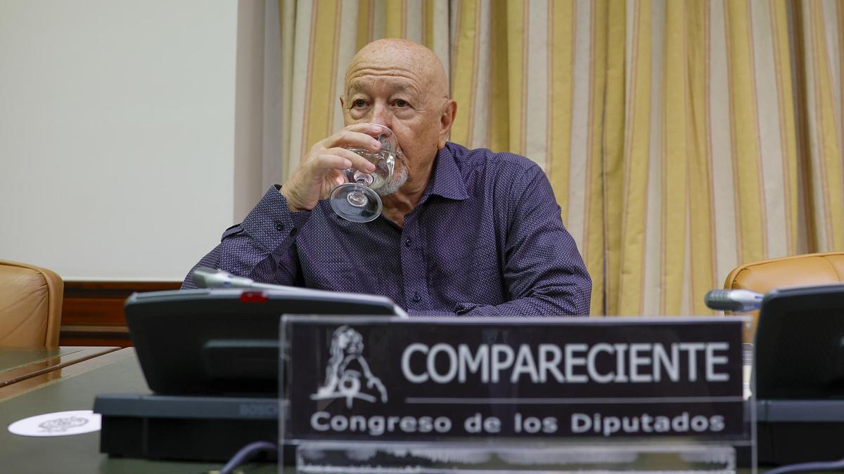 El exjefe de Asuntos Internos de la Policía Marcelino Martín-Blas comparece en la comisión de investigación del Congreso sobre la 'Operación Catalunya'.