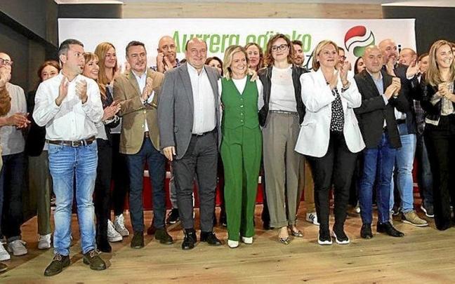 El PNV fabril presenta su equipo de trabajo El PNV fabril presenta su equipo de trabajo