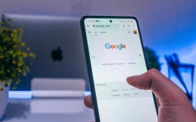 Instagram y Facebook, ambas redes sociales de Meta, también ofrecen funciones similares Instagram y Facebook, ambas redes sociales de Meta, también ofrecen funciones similares