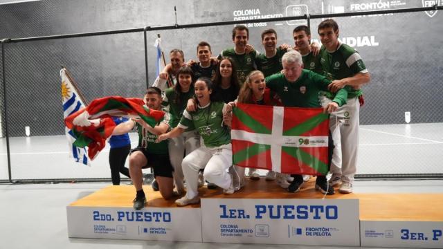 Conquista de las dos primeras medallas oficiales en un Mundial de Pelota Vasca