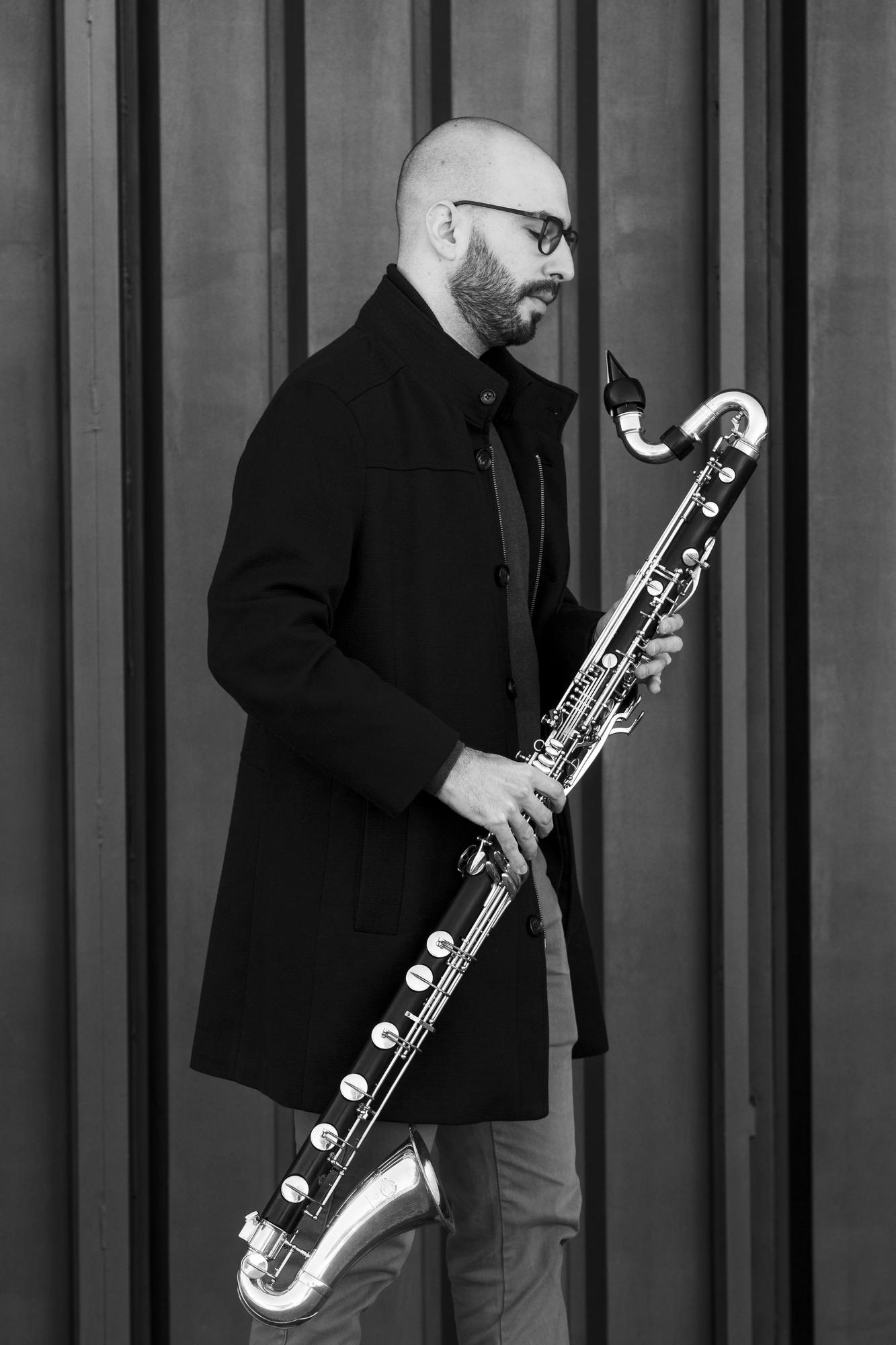 El clarinetista bajo Igor Urruchi