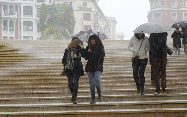 Se prevén lluvias intensas entre la tarde del sábado y la mañana del domingo / Jose Mari Martínez Se prevén lluvias intensas entre la tarde del sábado y la mañana del domingo