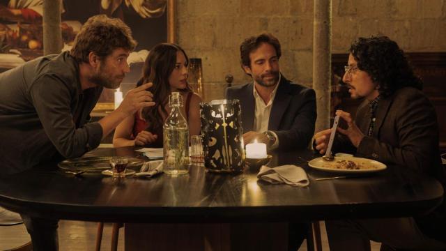 Michel Brown, Zuria Vega, Osvaldo Benavides y Raúl Briones, en una imagen de la serie ‘El Círculo’