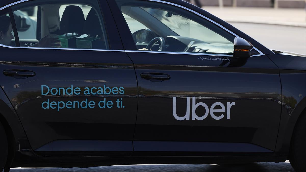 Un vehículo de Uber.