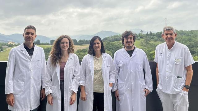 Los Investigadores Jesús Bañales, Maider Huici, María Jesús Perugorria, Josu Urretabizkaia y Luis Bujanda.