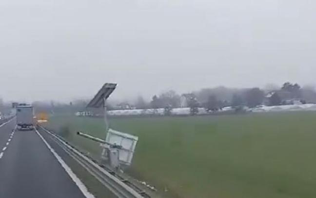 Uno de los radares destruidos por 'Fleximan'.