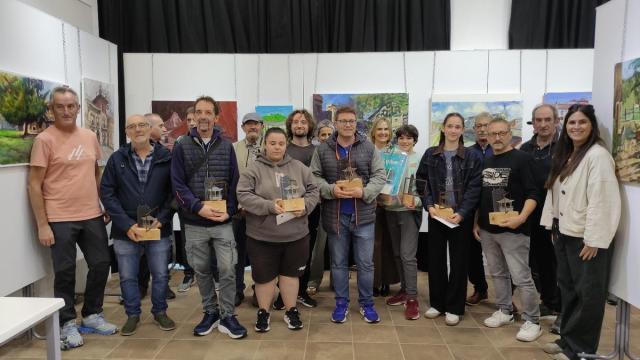 Ganadores y ganadoras del 35º Concurso de Pintura al Aire Libre, el domingo.