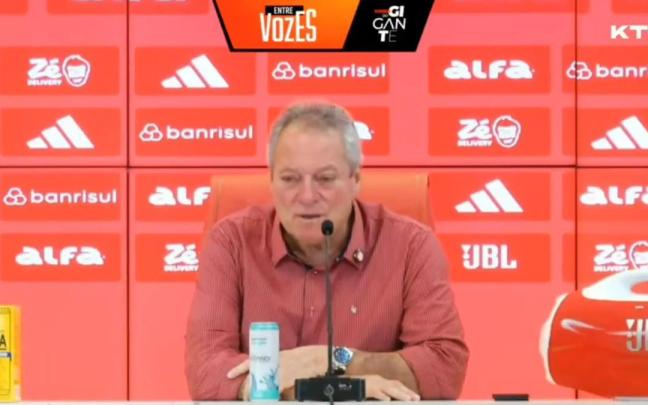 Braga, quedando como un homófobo.