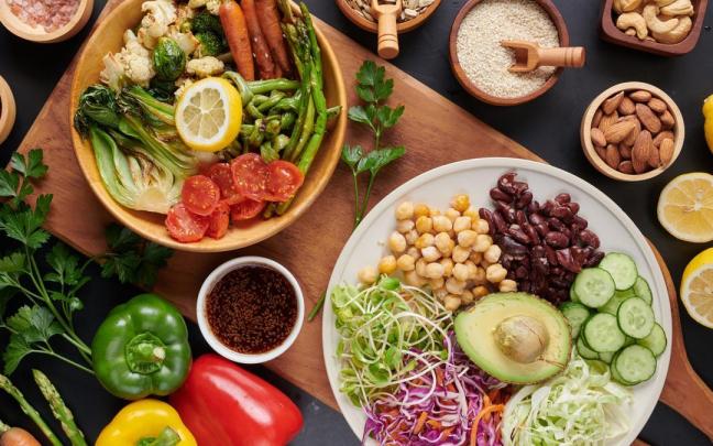 Alimentos variados de una dieta vegetariana.