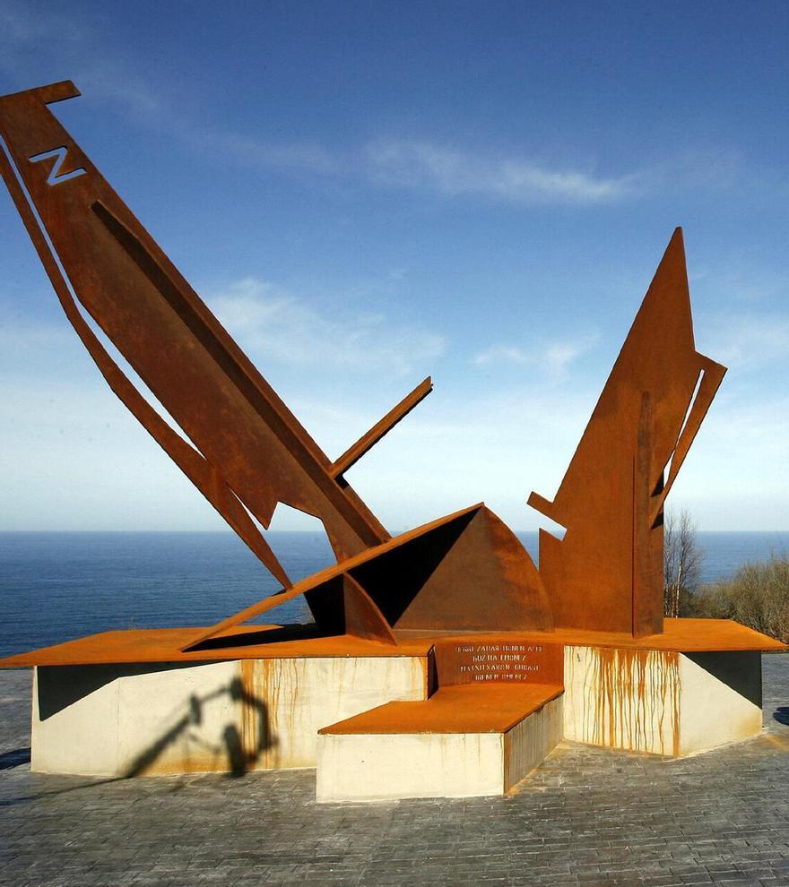 ‘Monumento al Txakoli’.