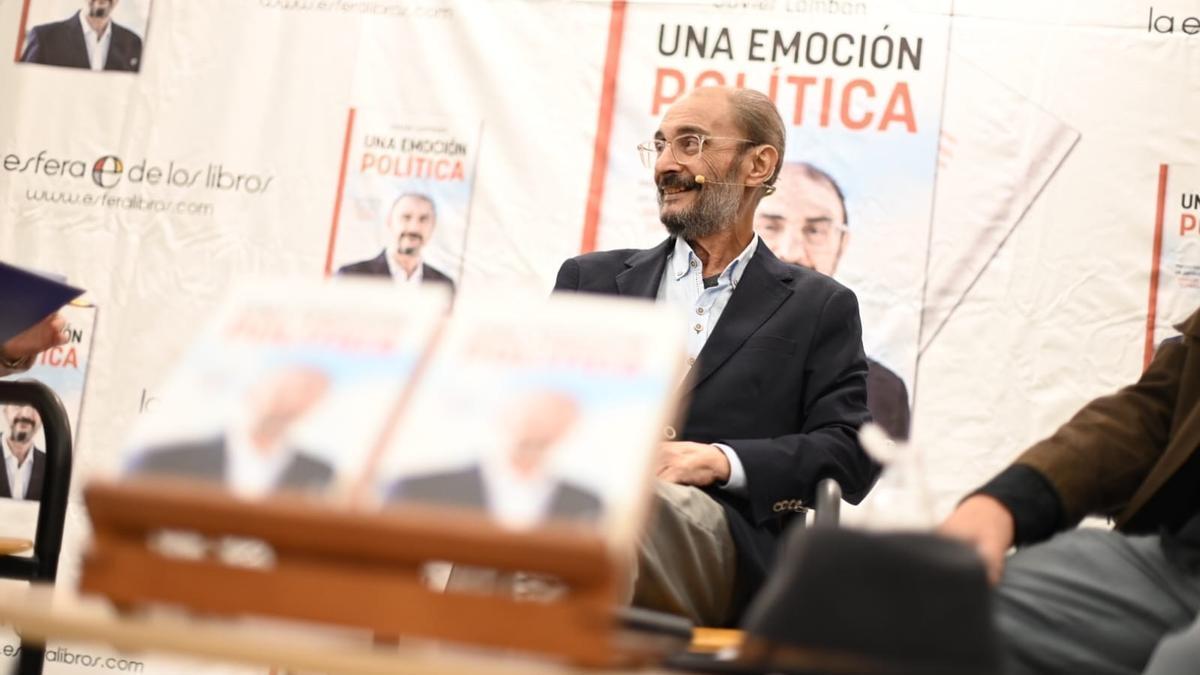 Javier Lambán, en la presentación de su libro de memorias en la ciudad de Huesca.