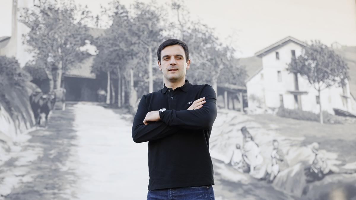 Danel Elezkano posa en Zaratamo.