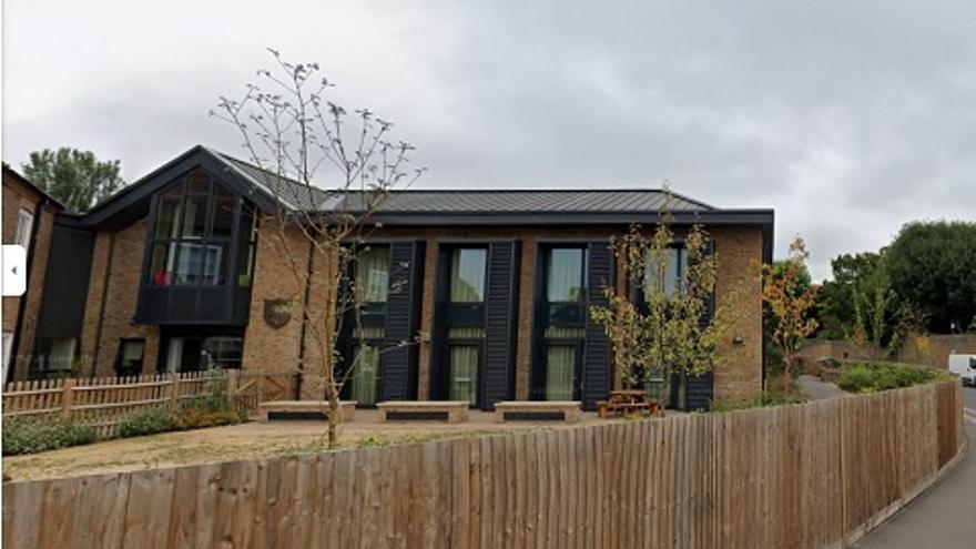 'Study Preparatory School': centro escolar de Londres contra el que ha colisionado un Land Rover.