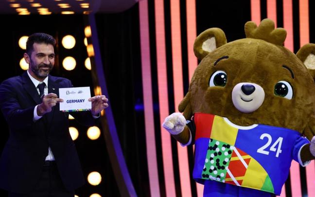 Sorteo de la Eurocopa 2024 celebrado este sábado en Hamburgo. Sorteo de la Eurocopa 2024 celebrado este sábado en Hamburgo.