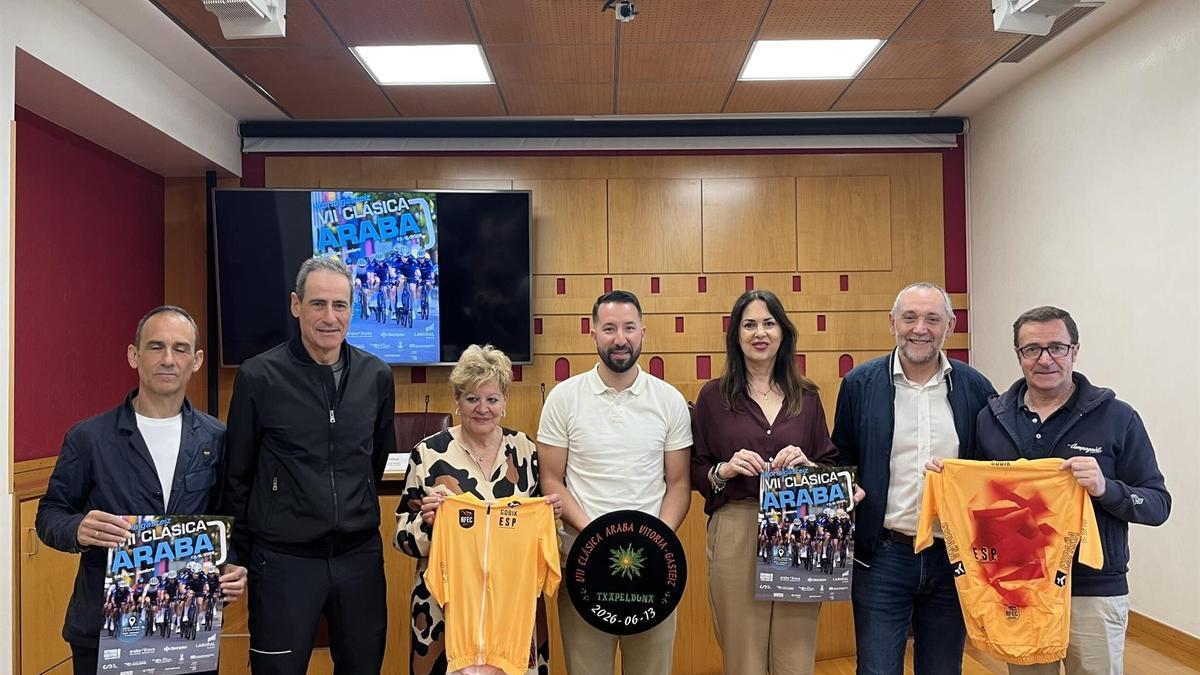 Araba Vitoria-Gasteiz Klasikoak 26 taldetako 200 txirrindulari gazte bilduko ditu larunbatean.