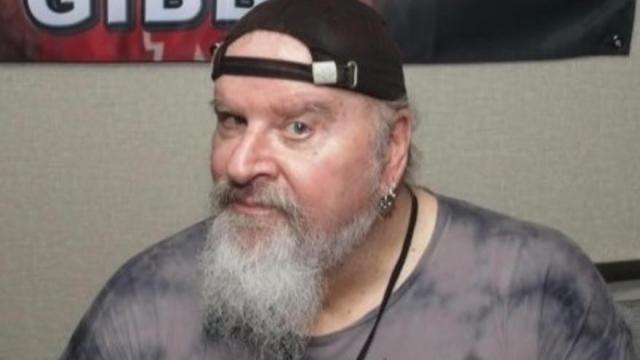 Fallece el actor Donald Gibb a los 71 años de edad.