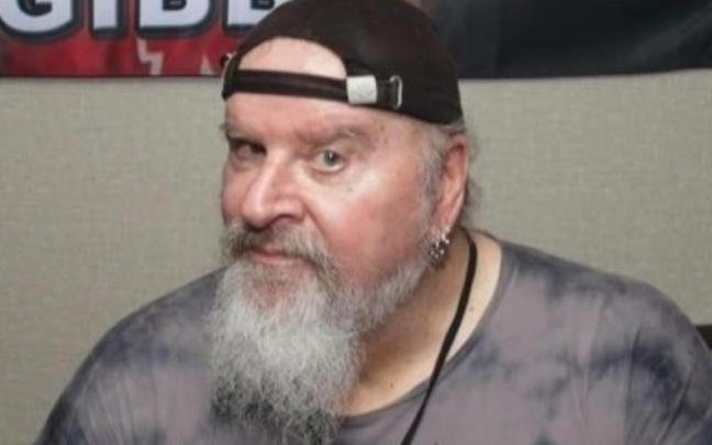 Fallece el actor Donald Gibb a los 71 años de edad.