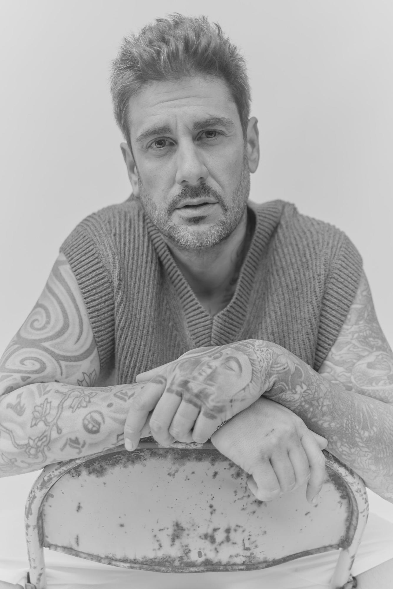 Melendi se pasa por el Fernando Arena Buesa con ‘20 años Sin Noticias’.