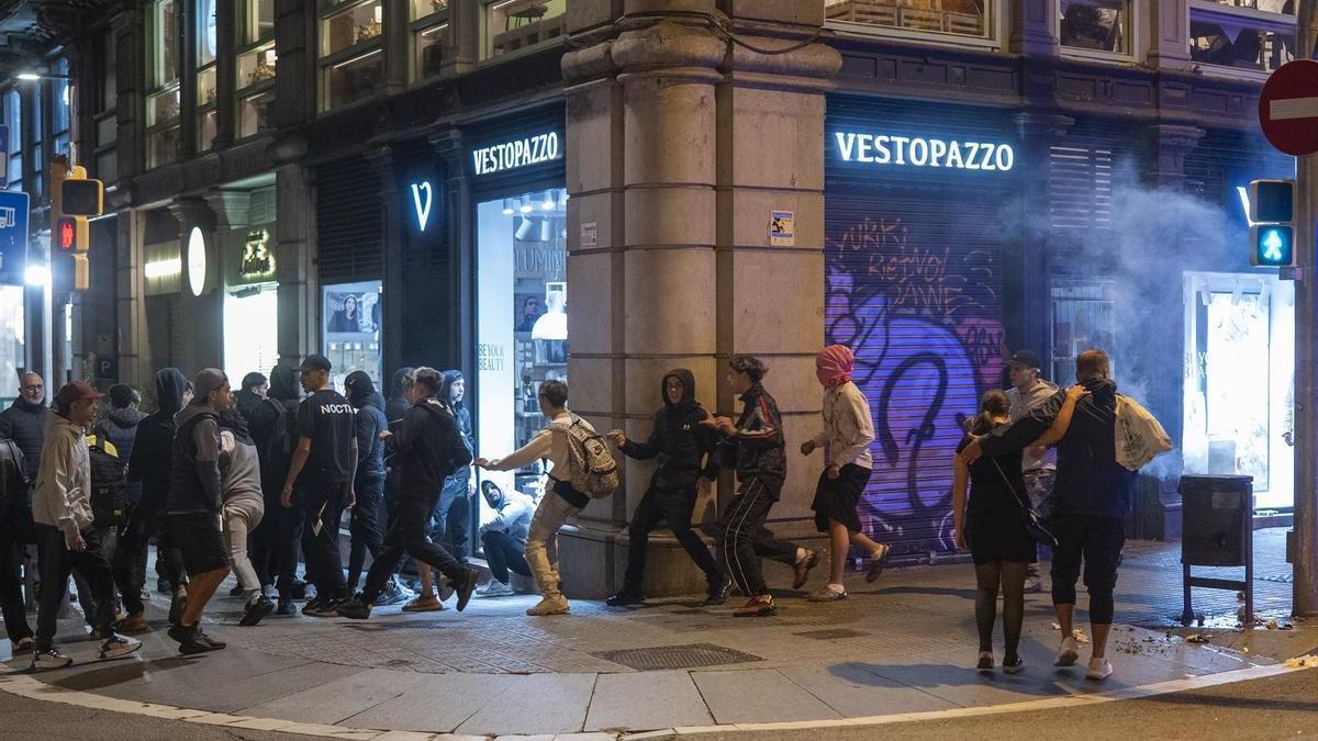 Disturbios en el centro de Barcelona.