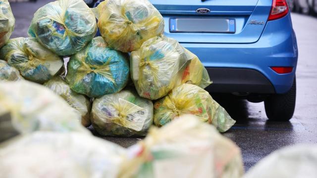 Basura acumulada en Italia.
