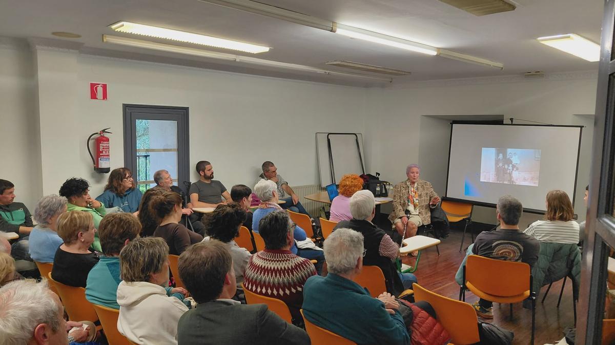Presentación del proyecto para la recuperación de la memoria en Eskoriatza.