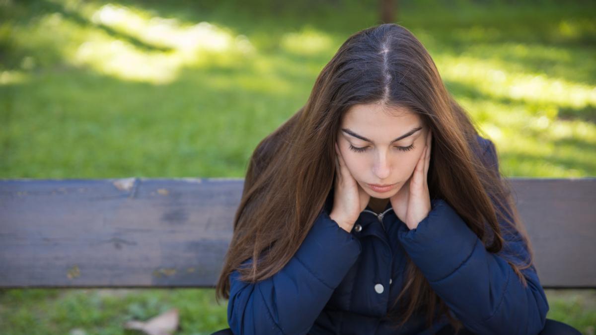 El 38,4% de las personas de entre 16 a 34 años convive con la soledad no deseada.