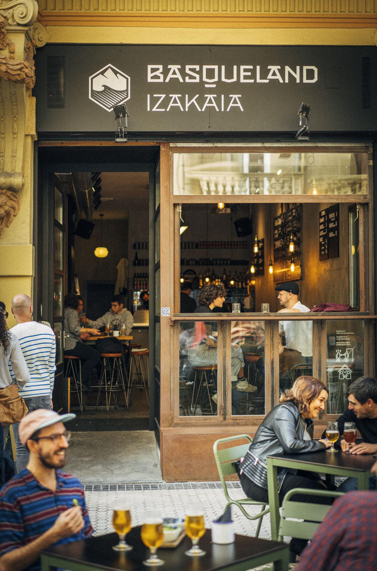 La entrada de Basquelan Izakaia.