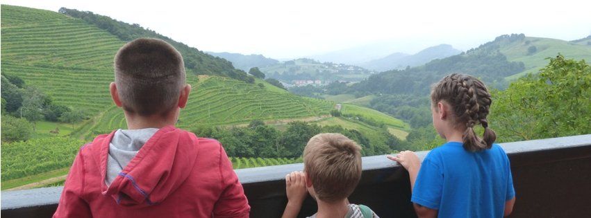 En Talai-Berri organizan visitas dirigidas a familias con niños.