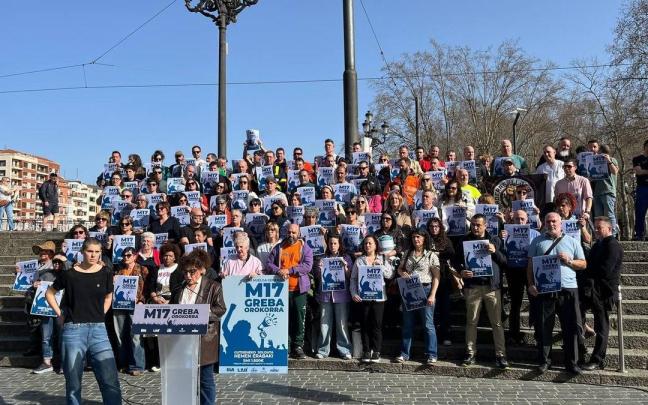 Un centenar de delegados y delegadas sindicales comparecen en Bilbao.
