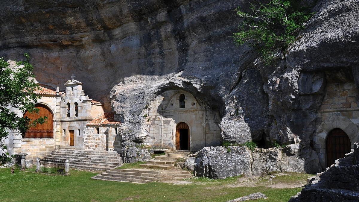 Entrada a Ojo Guareña.