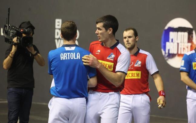 Elordi y Rezusta vencen a Artola e Imaz en el renovado Atano III de Donostia (22-17)