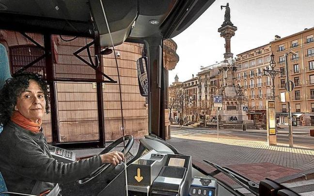 Una conductora presta servicio en paseo Sarasate. cedida Una conductora presta servicio en paseo Sarasate. cedida