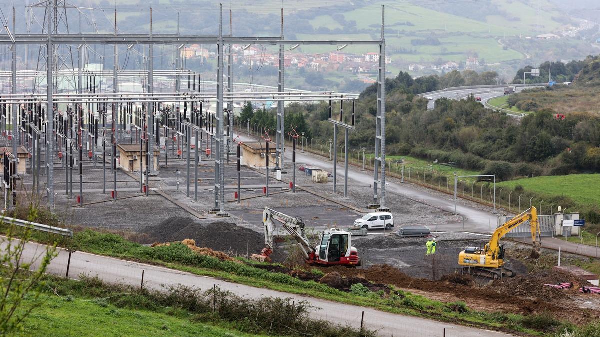 Obras de ampliación de la subestación de Abanto.