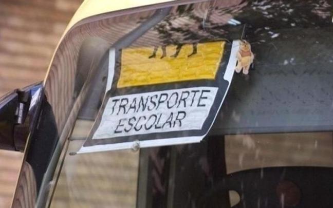 Imagen de archivo de un autobús de transporte escolar.