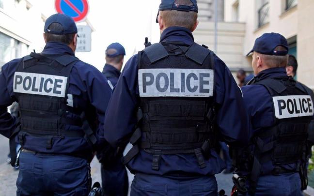 Policías franceses.