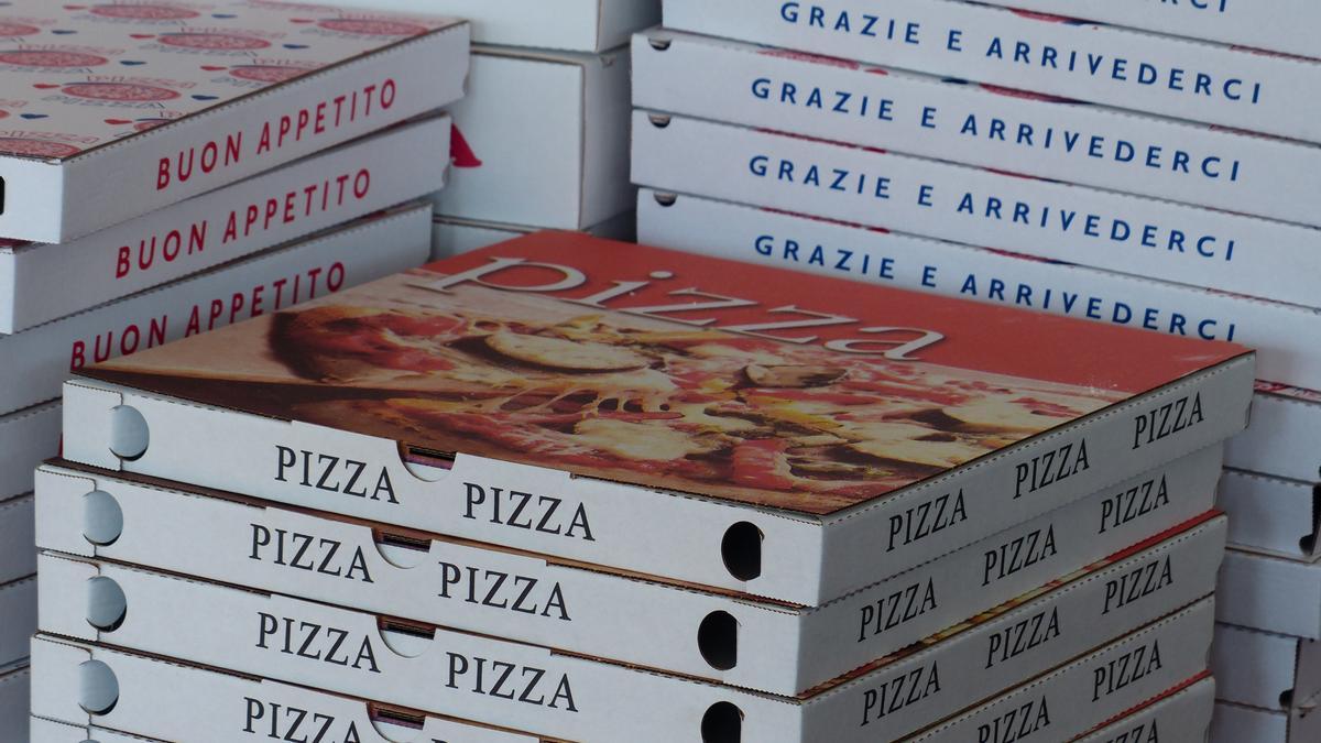 En la entrega de pizza se aportaba algo más: una nota con los datos personales de los destinatarios que, según las autoridades polacas, solo ellos o personas cercanas podían conocer.