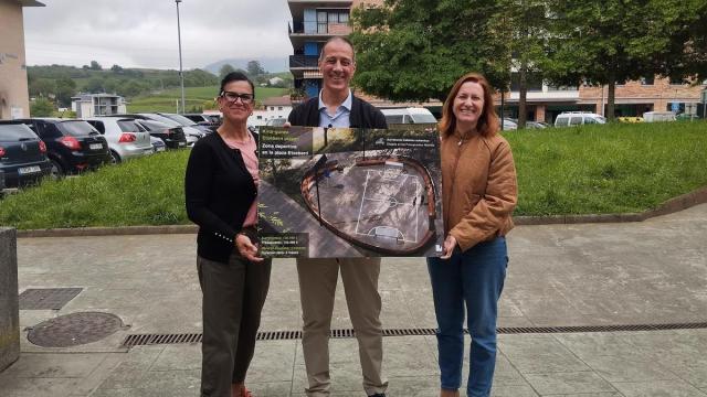 Presentación del nuevo espacio deportivo de Etxeberri
